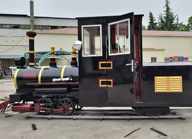 Black Gold Train
