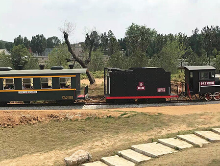 Black-retro-train-9