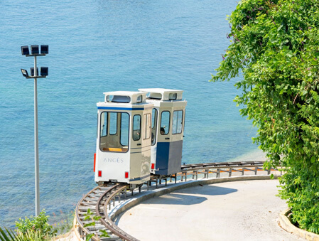 capsule-train-10