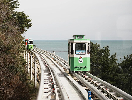 capsule-train-6